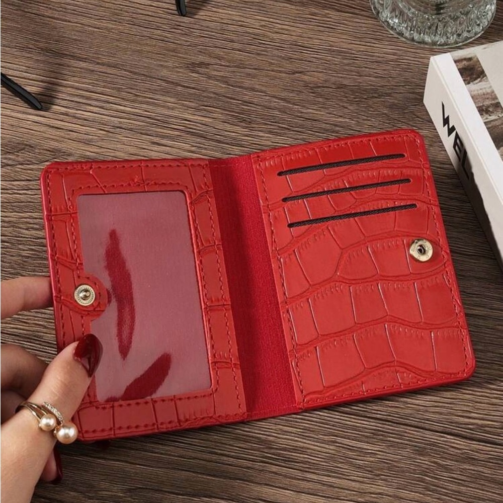 Vibrant Red Crocodile Pattern Key Holder